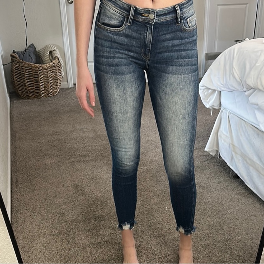 KanCan Blue Ankle Cropped Jeans with Vintage Wash